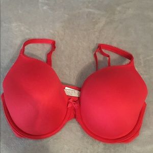 Victoria secret body by Victoria bra